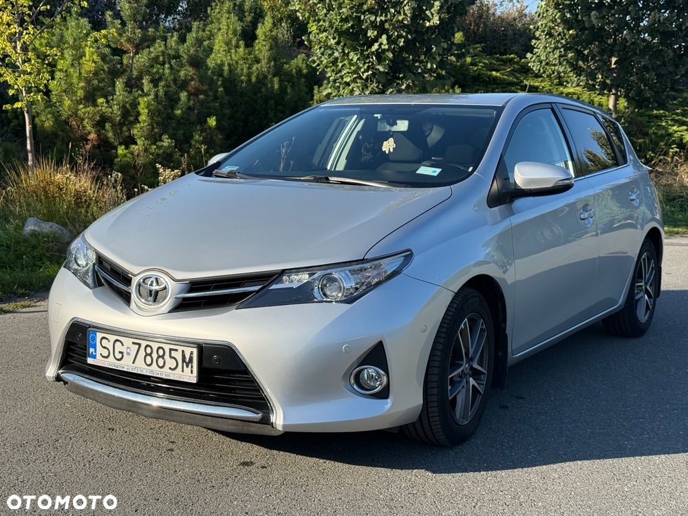 Toyota Auris 1.6 Premium - 1