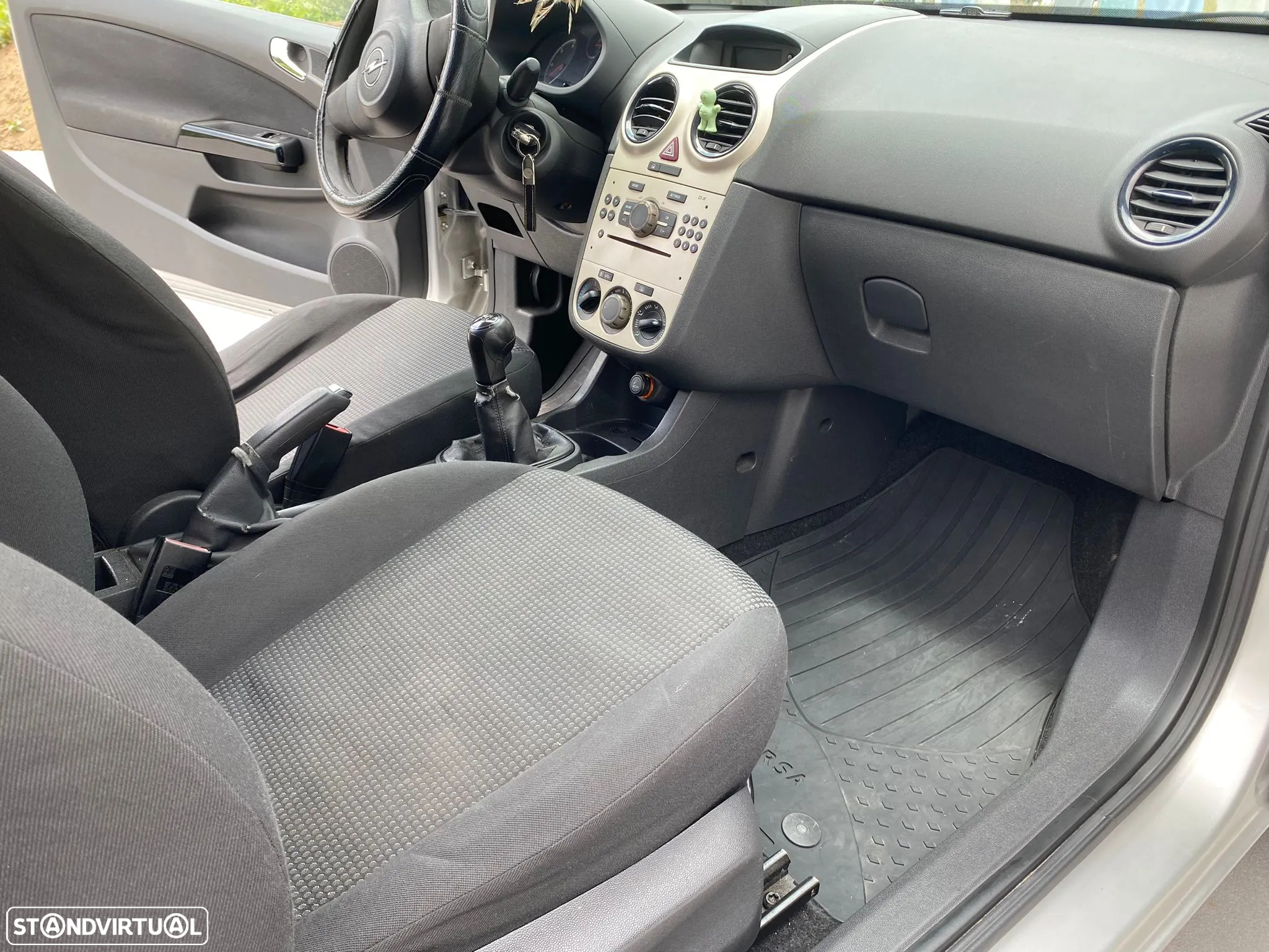 Opel Corsa - 12