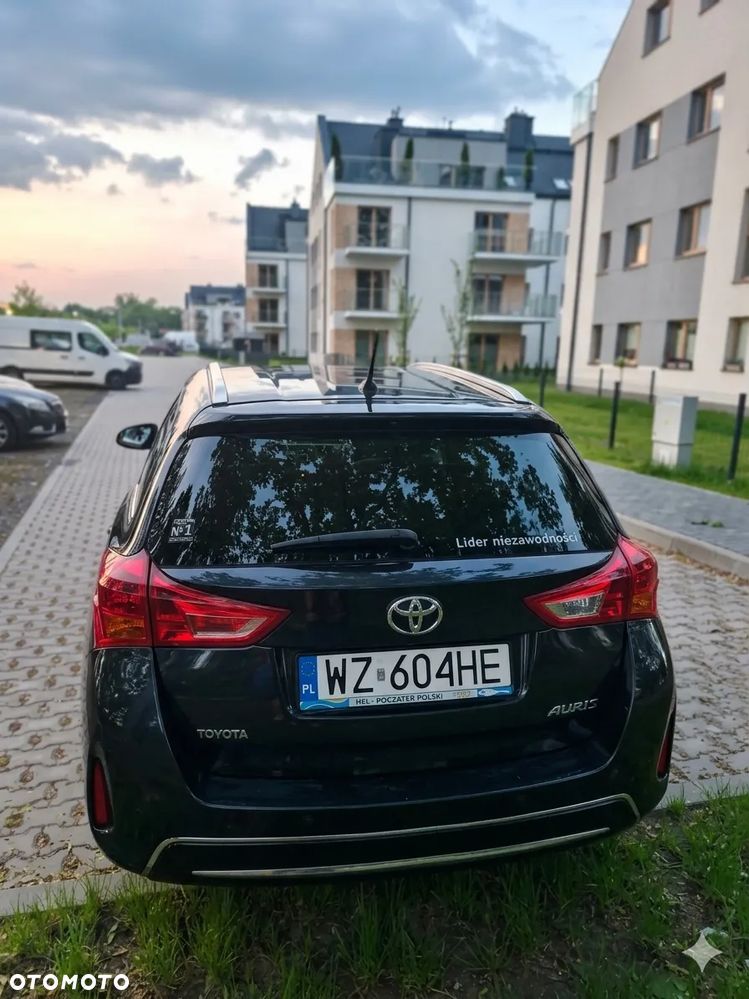 Toyota Auris 1.4 D-4D Premium Comfort - 6