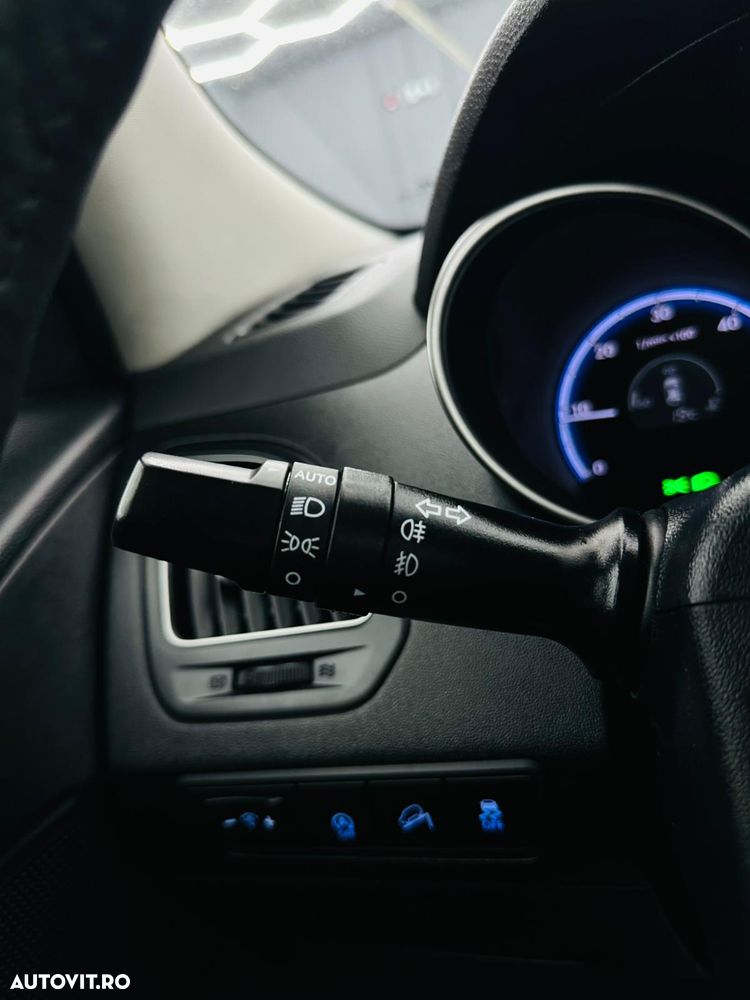 Hyundai ix35 1.7 CRDI 2WD blue Style - 28