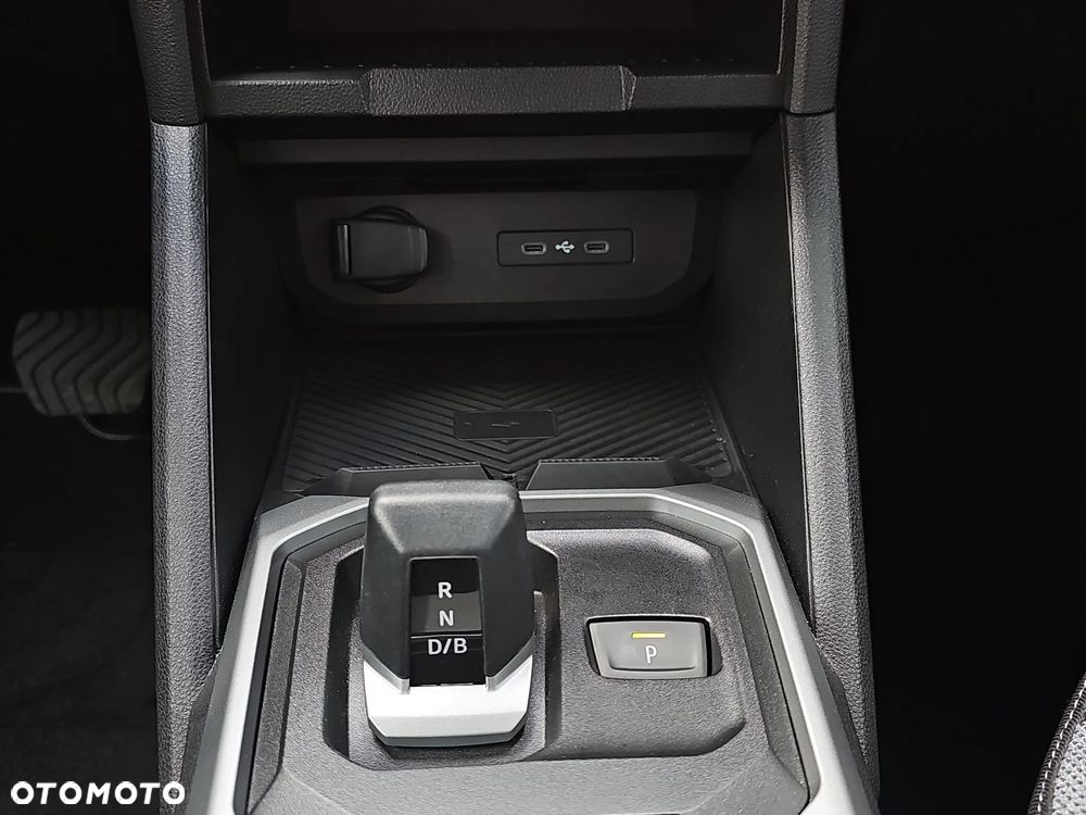 Dacia Duster 1.8 Full Hybrid 155 Journey MMT - 25