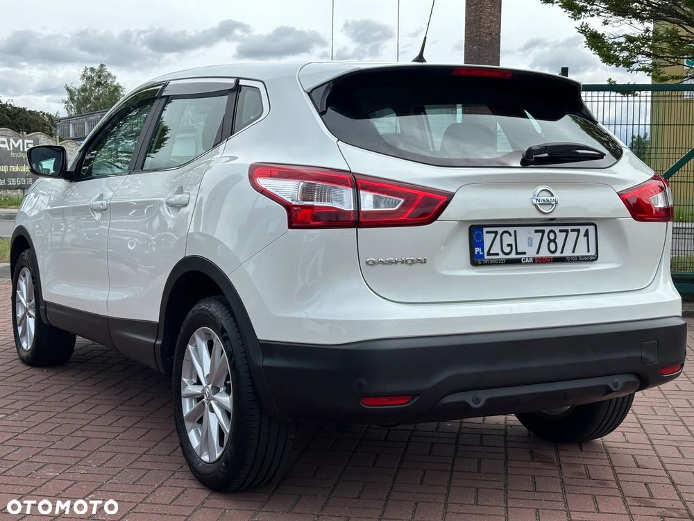 Nissan Qashqai 1.2 DIG-T Acenta EU6 - 7
