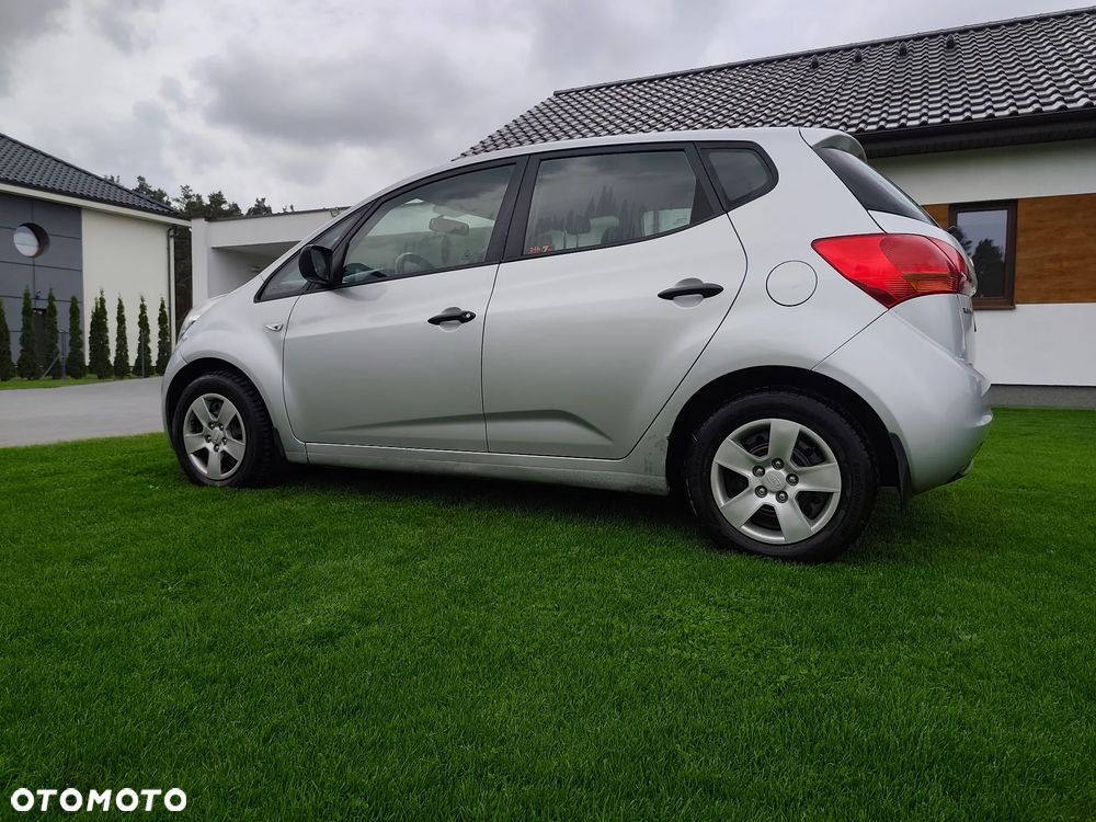 Kia Venga - 6