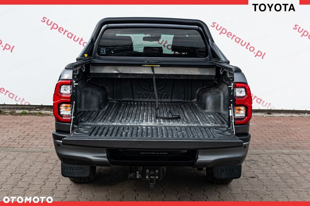 Toyota Hilux 2.8 D-4D Double Cab Invincible 4x4 - 11