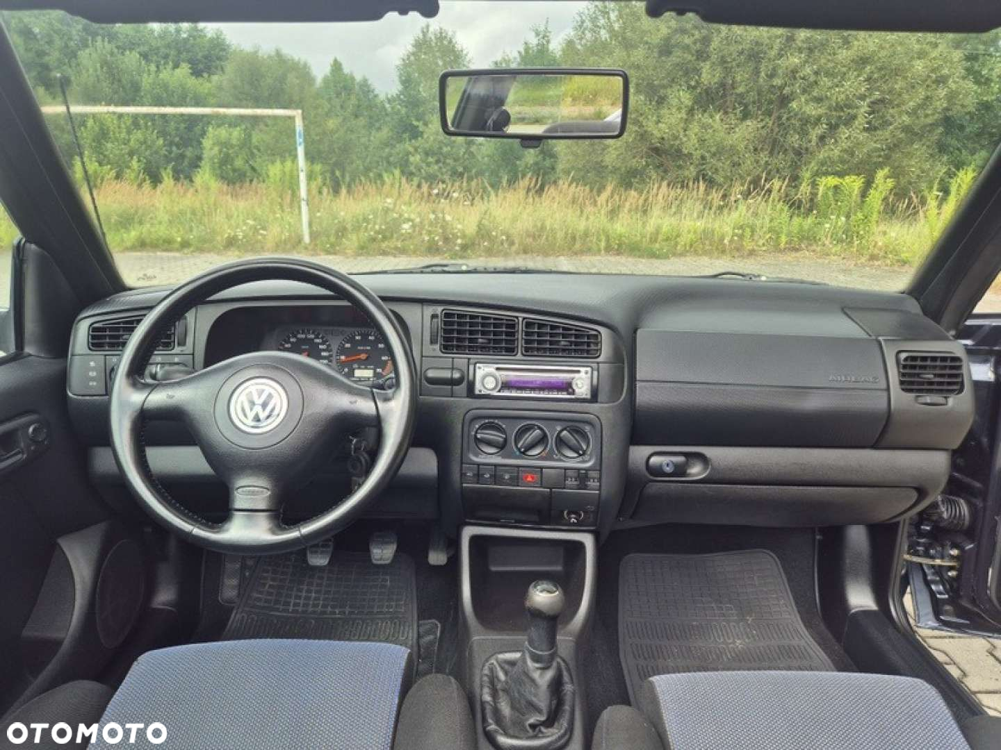 Volkswagen Golf - 29
