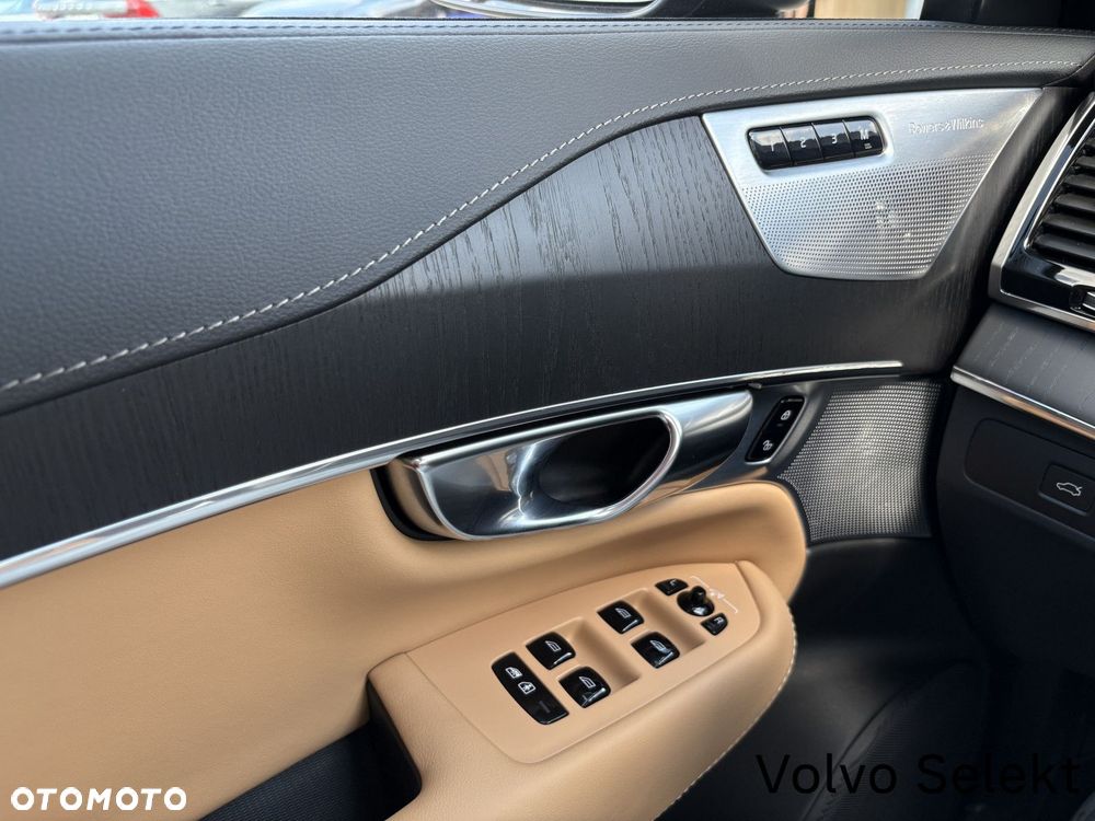 Volvo XC 90 - 20