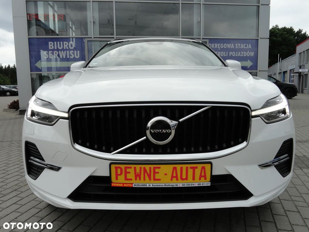 Volvo XC 60 B4 D AWD Geartronic Momentum Pro - 3