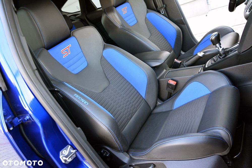 Ford Focus 2.0 TDCi ST - 34