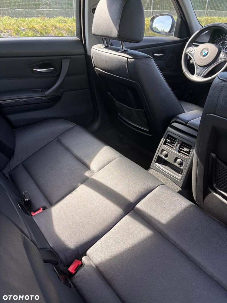 BMW Seria 3 318i Edition Exclusive - 6