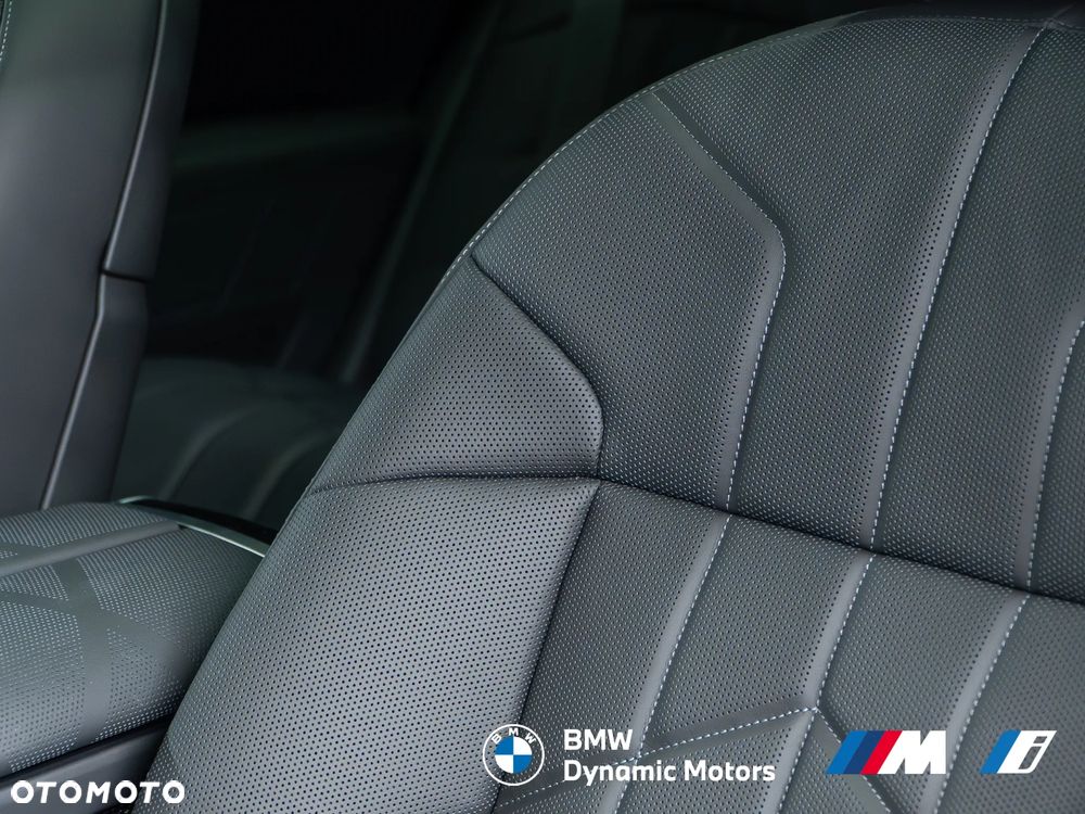 BMW Seria 7 740d xDrive - 28