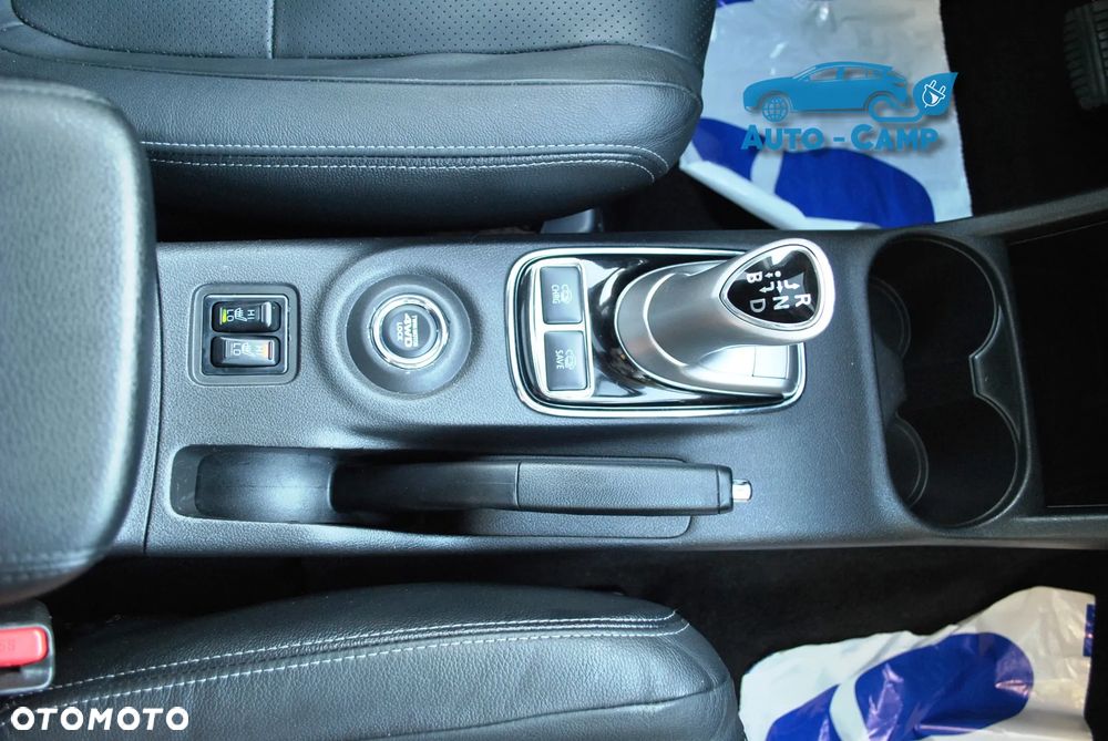 Mitsubishi Outlander Instyle NAVI + - 15