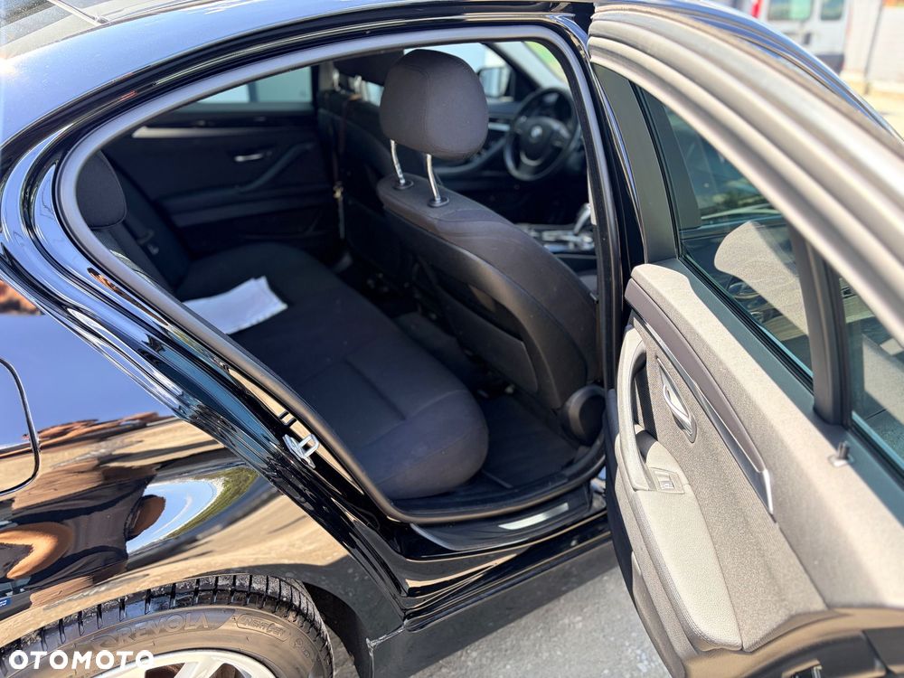 BMW Seria 5 518d Business Edition - 19