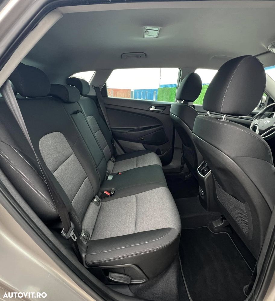 Hyundai Tucson blue 1.6 CRDi 2WD DCT Premium - 17