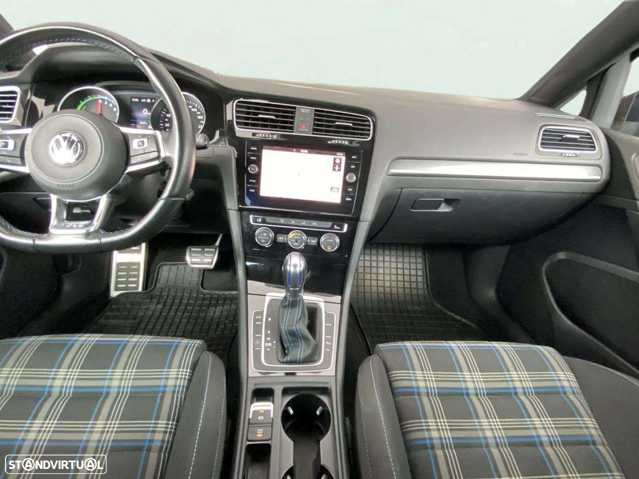 VW Golf 1.4 GTE Plug-in - 10