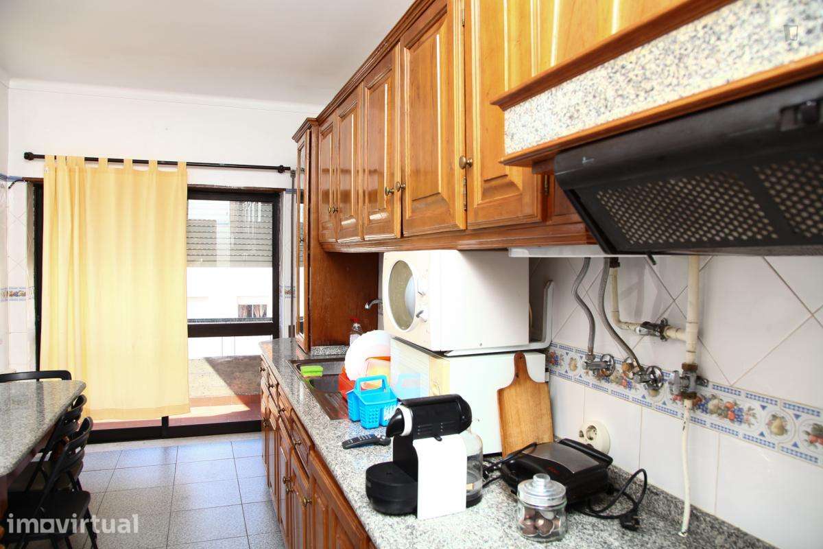 Quarto - localizado em Olivais Coimbra - Grande imagem: 2/40