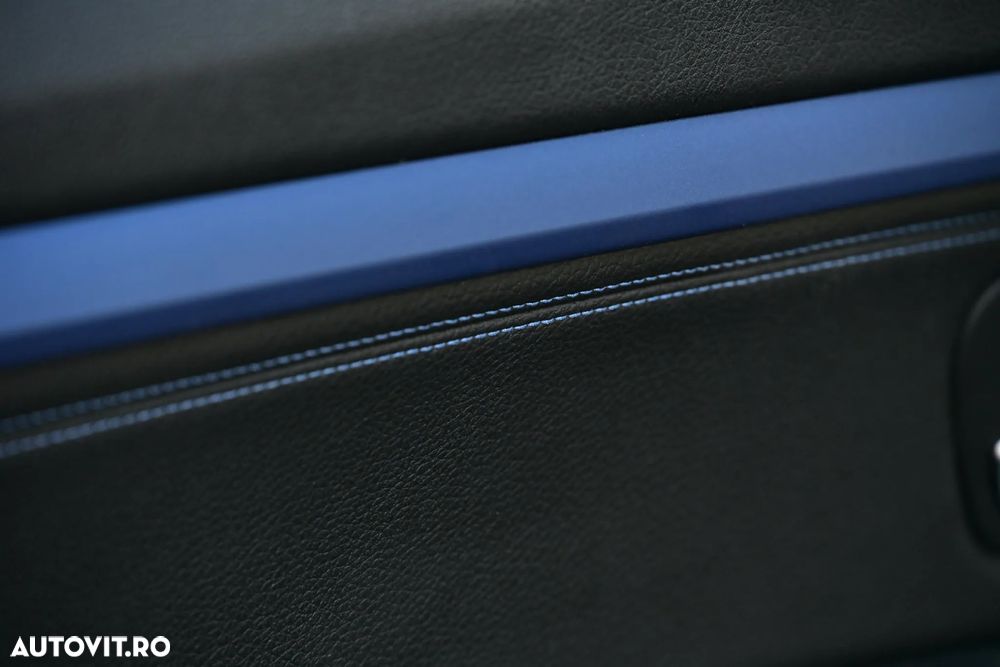 BMW 3 Series 2018 — imagine 37