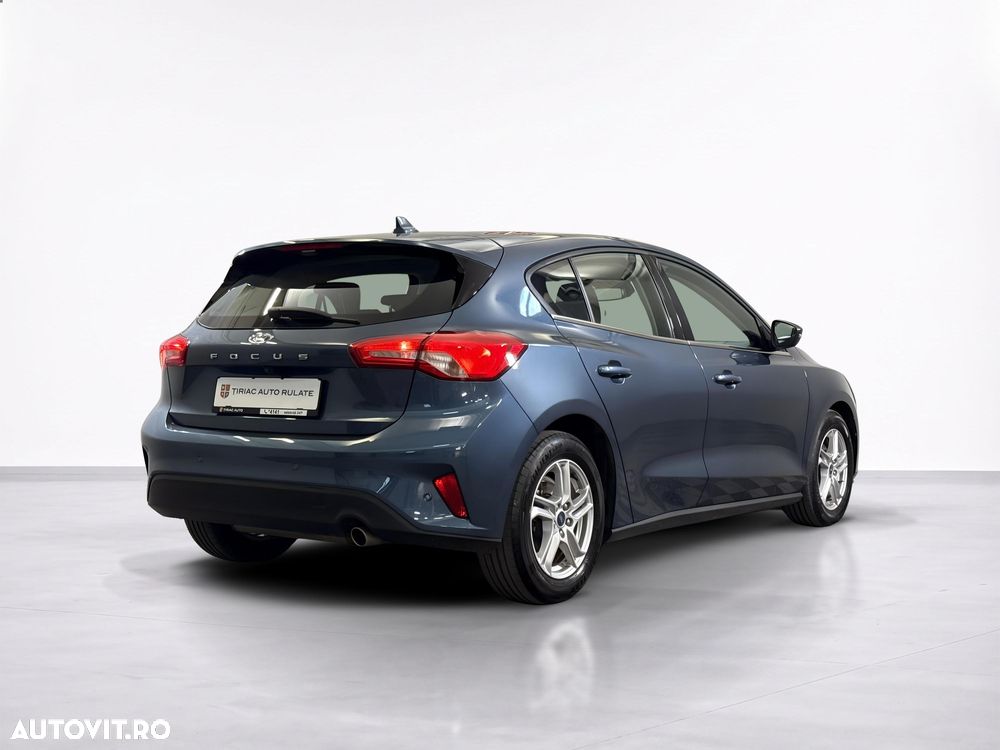 Ford Focus - 6