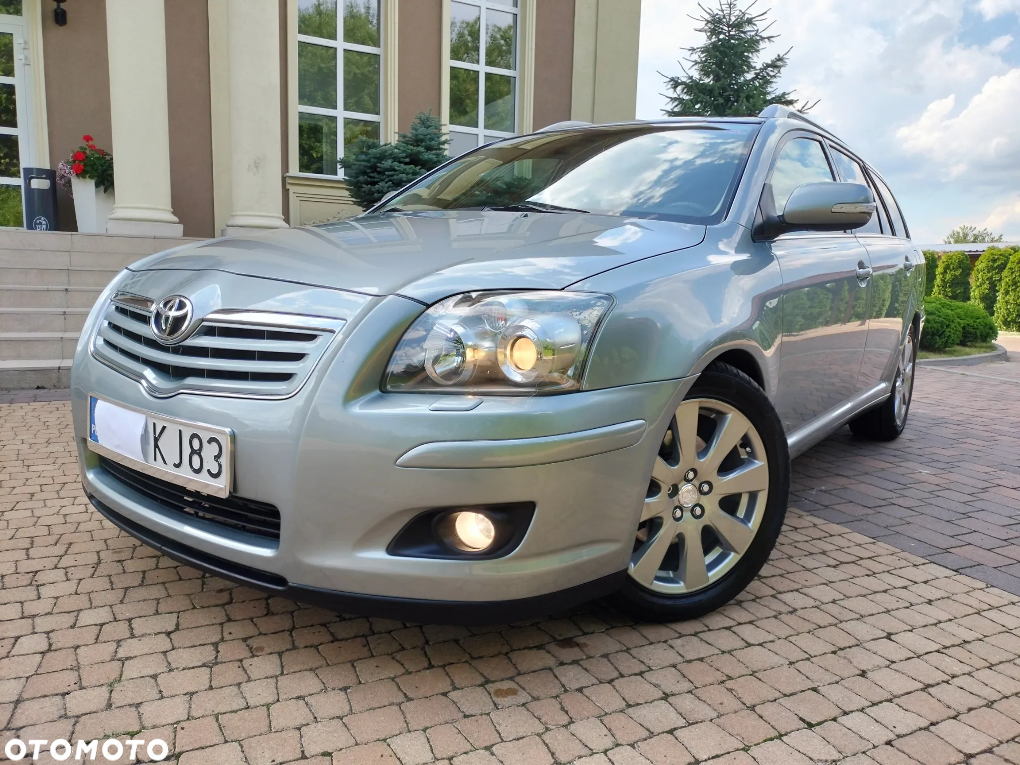 Toyota Avensis 2.0 D-4D Sol+NAVI - 34
