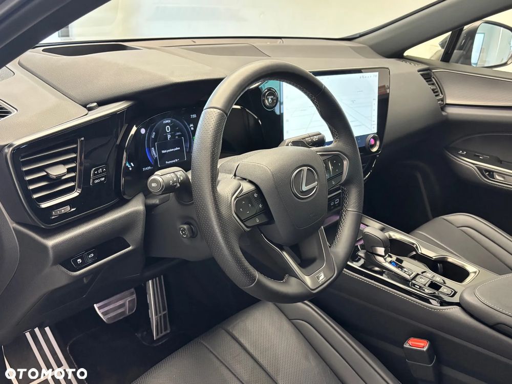 Lexus NX 450h+ F Sport AWD - 3