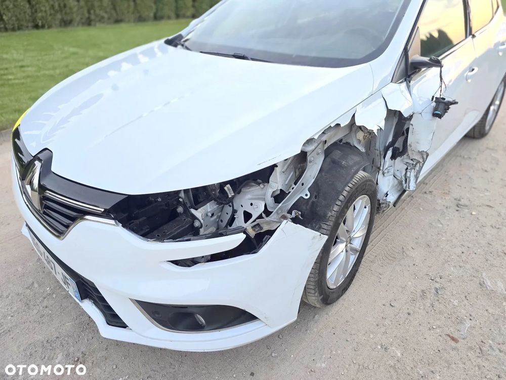 Renault Megane 1.2 16V TCE Energy Bose Edition - 9