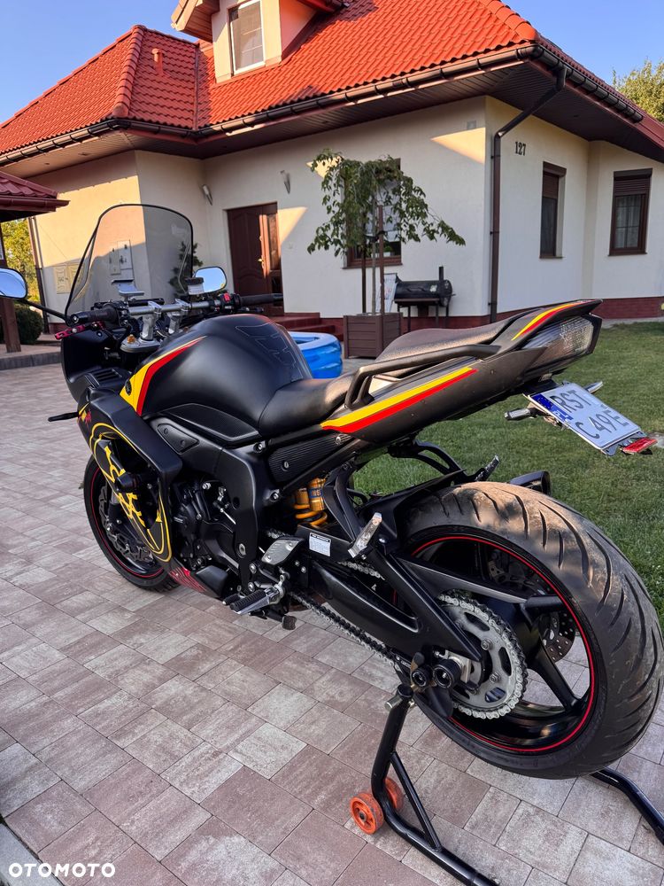 Yamaha FZ - 7