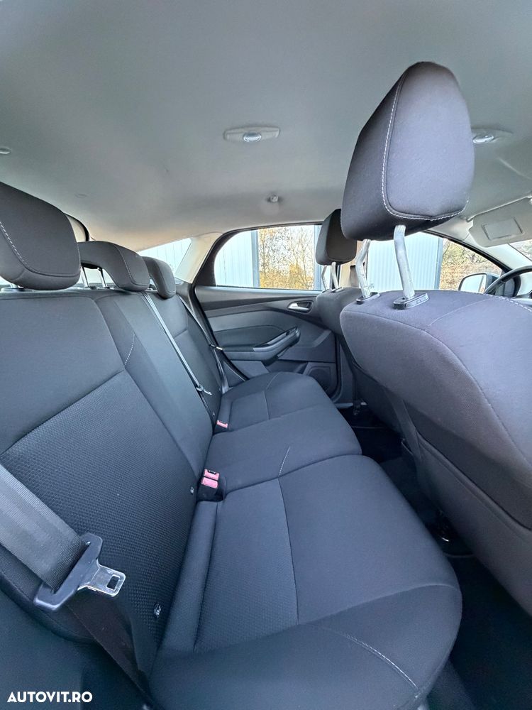 Ford Focus 1.6 TDCi DPF Start-Stopp-System Trend - 8