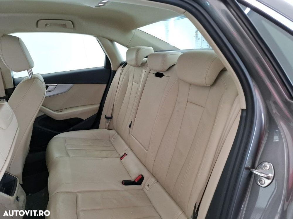 Audi A4 2.0 30 TDI S tronic MHEV S Line - 7