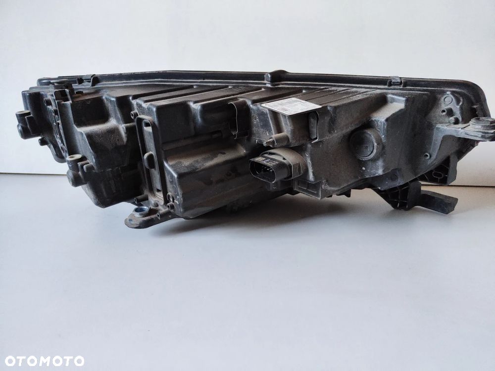 Reflektor lewy przedni Skoda Octavia 5E4 941 015 - 11