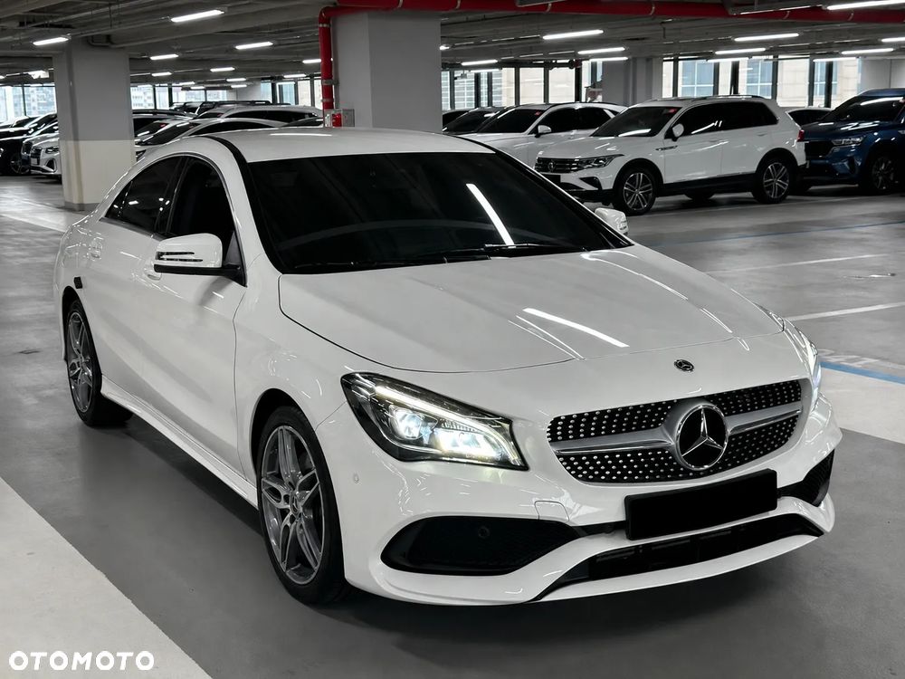 Mercedes-Benz CLA - 4
