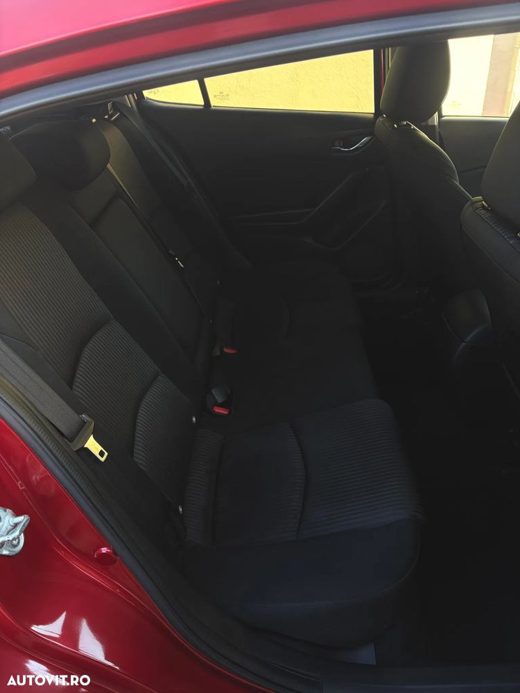 Mazda 3 - 6