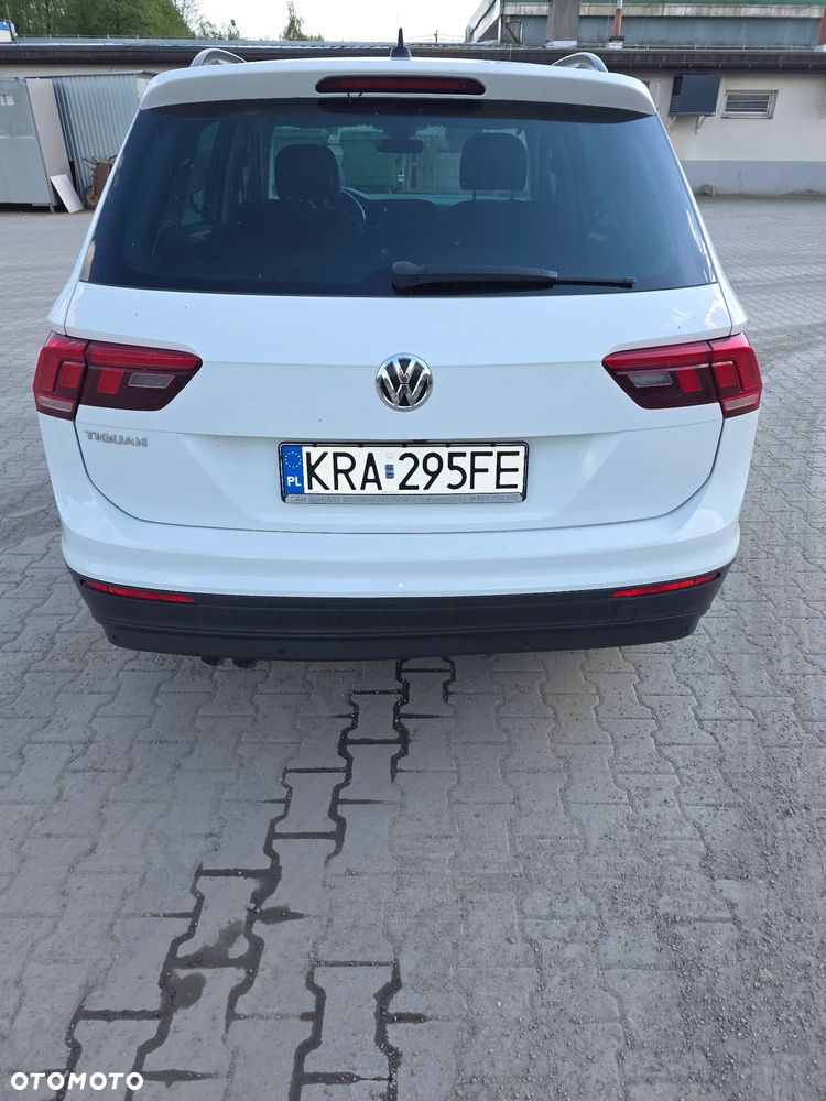 Volkswagen Tiguan - 9