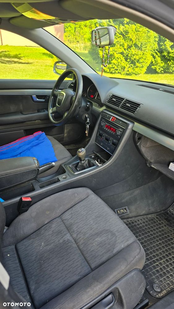 Audi A4 Limousine - 15