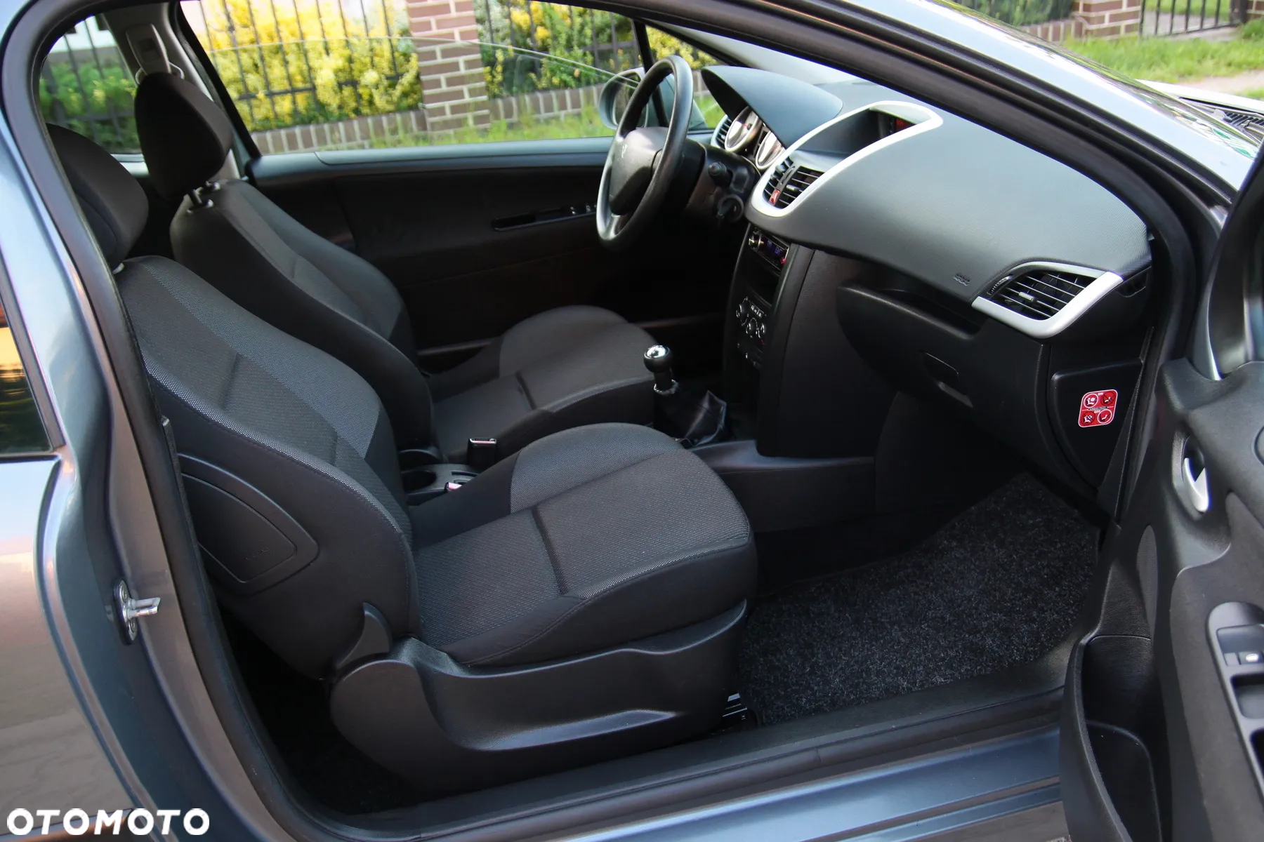Peugeot 207 75 Tendance - 8