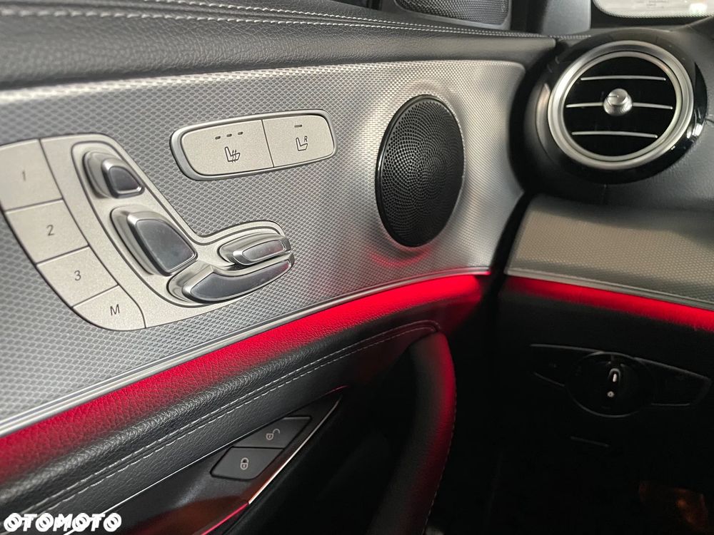 Mercedes-Benz Klasa E 220 d 9G-TRONIC AMG Line - 25