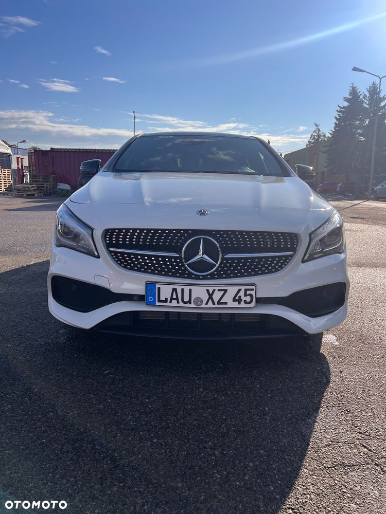 Mercedes-Benz CLA 250 4-Matic AMG Line - 4