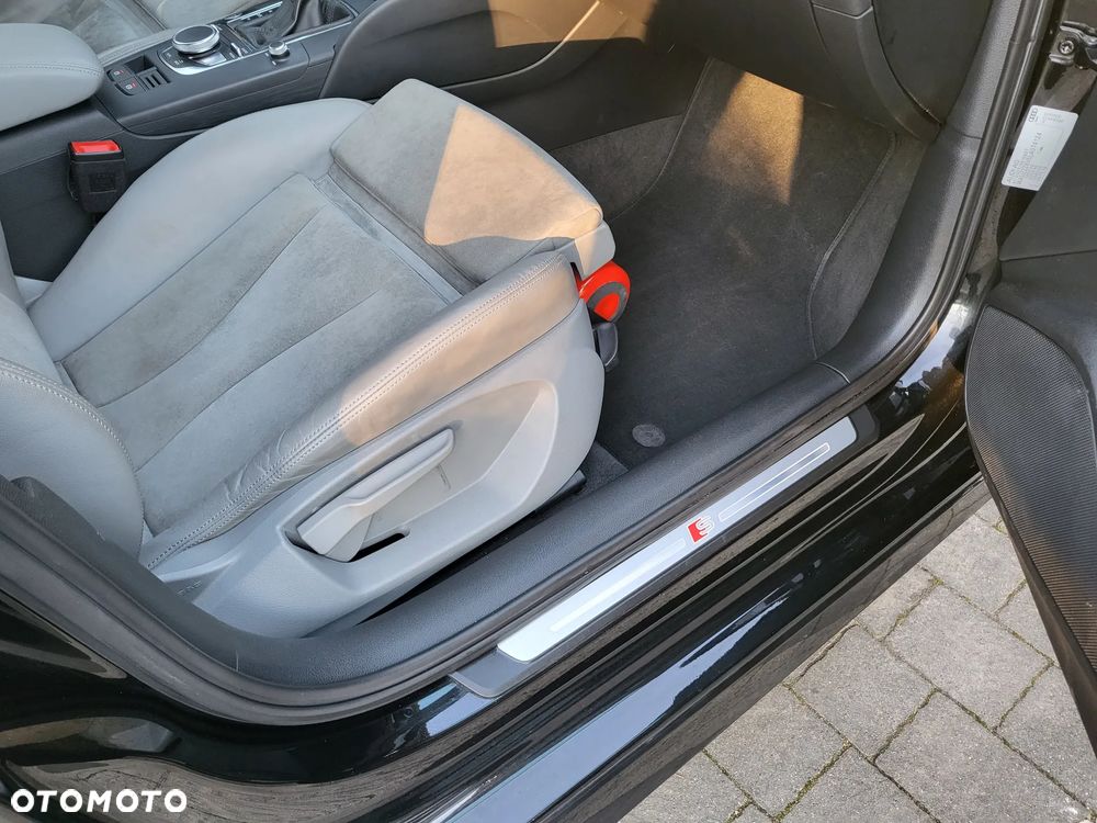 Audi A3 Limousine 35 TFSI Sport S tronic - 8