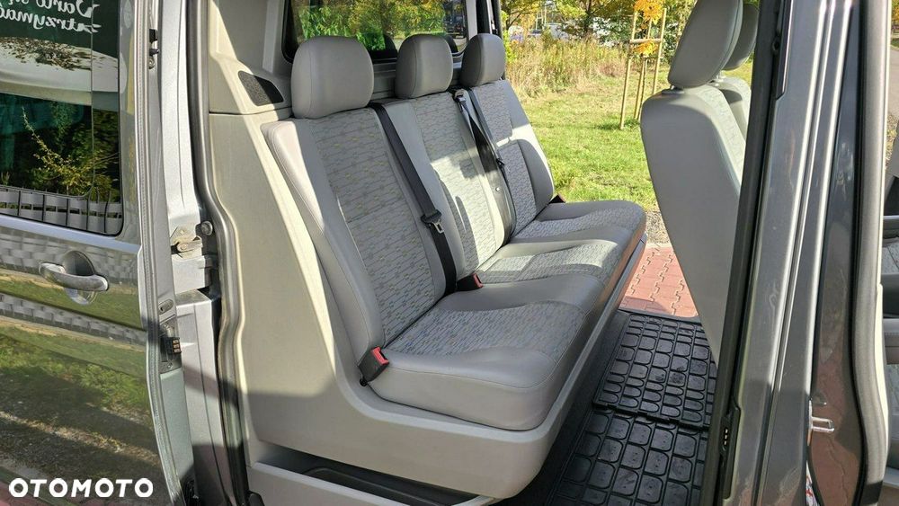 Volkswagen Transporter - 14