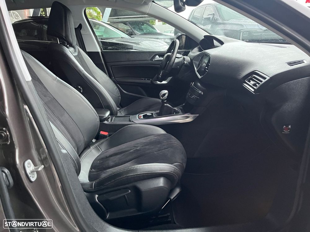 Peugeot 308 PureTech 130 GPF Stop & Start Allure - 53