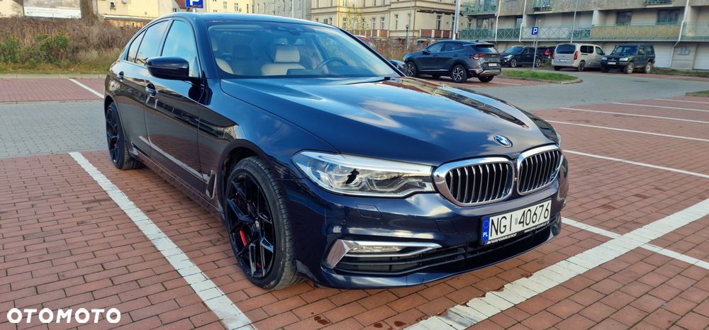 BMW Seria 5 530d xDrive Luxury Line - 3