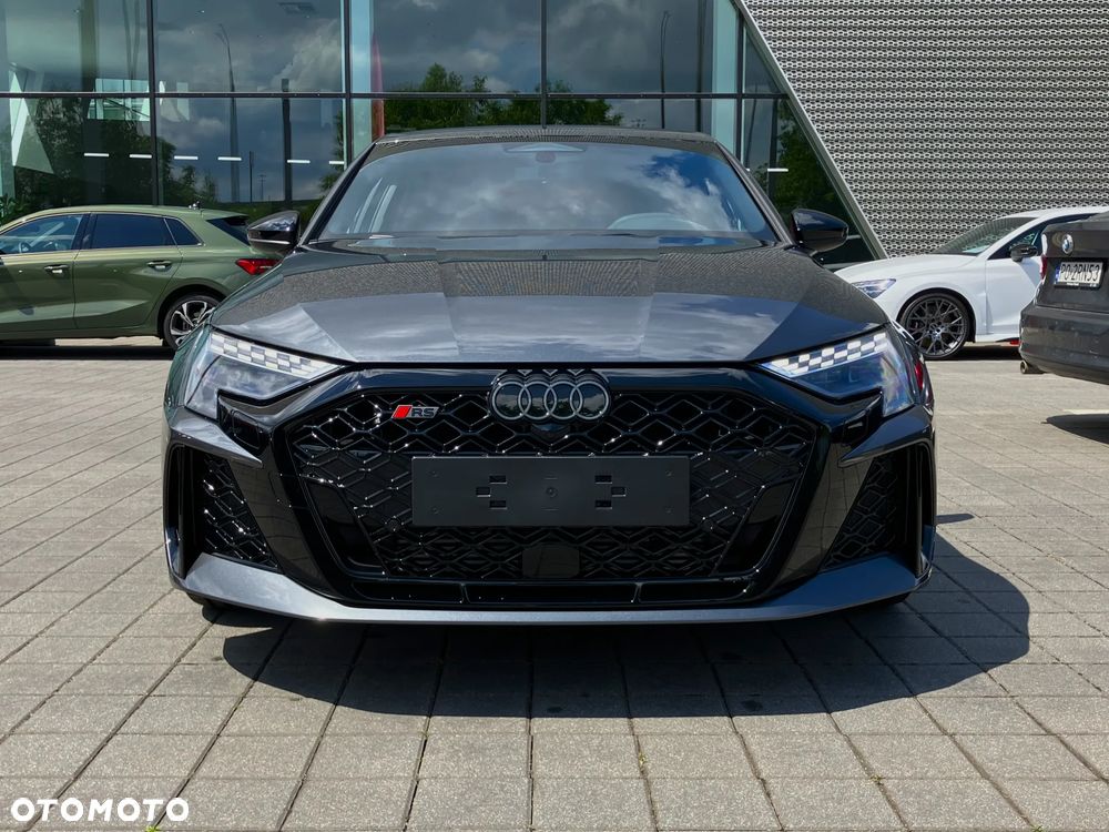 Audi RS3 Limousine - 7