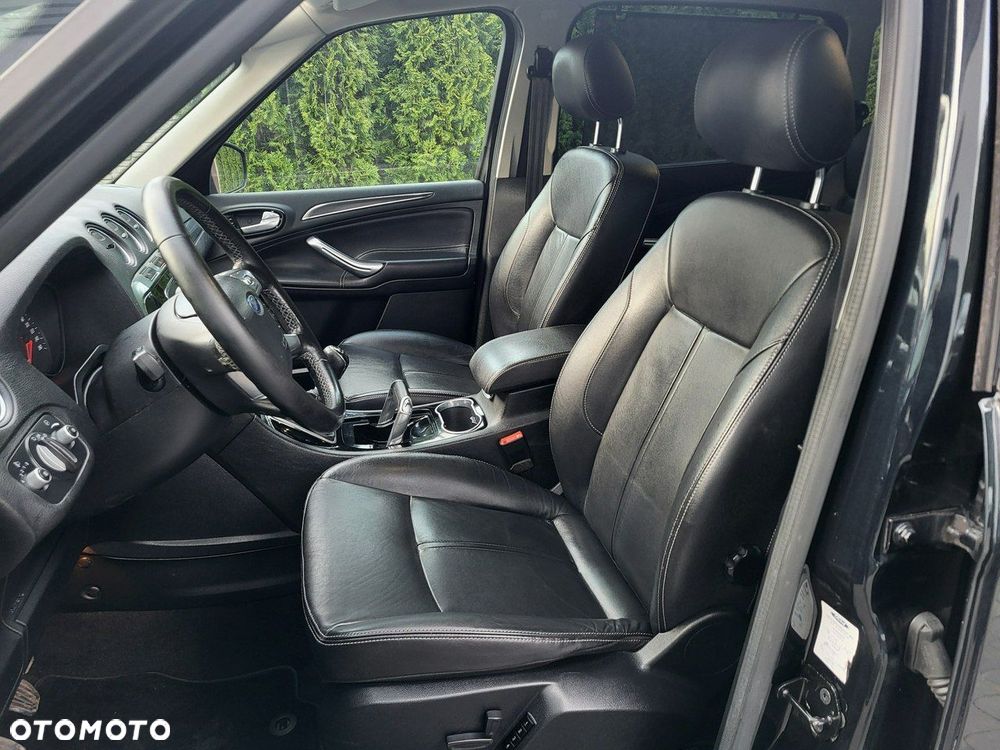 Ford S-Max - 10