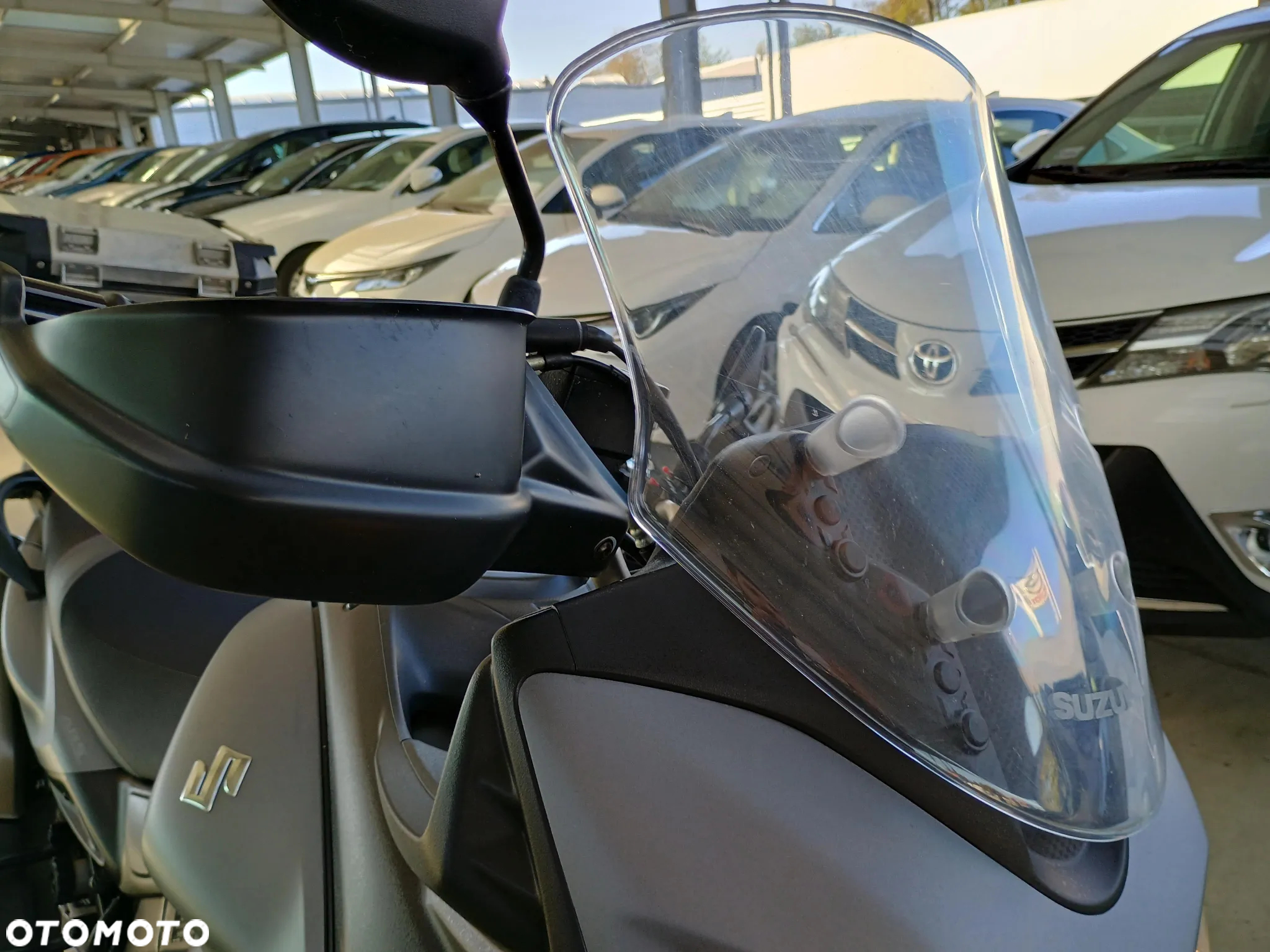 Suzuki DL - 10