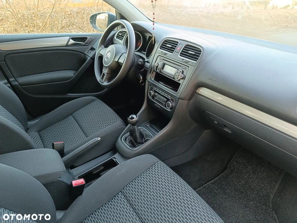 Volkswagen Golf 1.6 TDI BlueMot Comfortline - 24