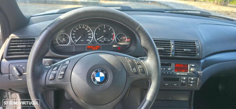BMW 320 d Navigator - 8