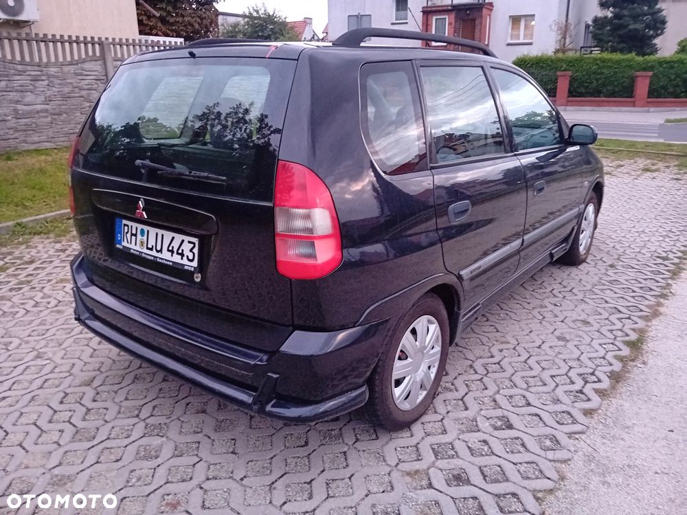 Mitsubishi Space Star 2002 photo 4