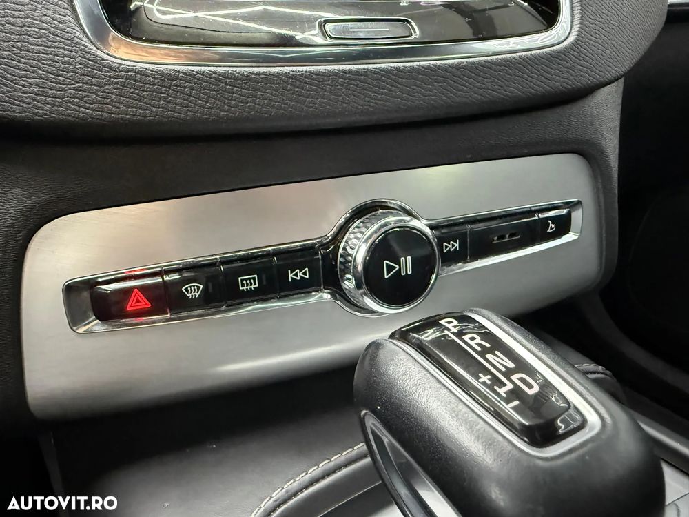 Volvo XC 90 D5 AWD Inscription - 15