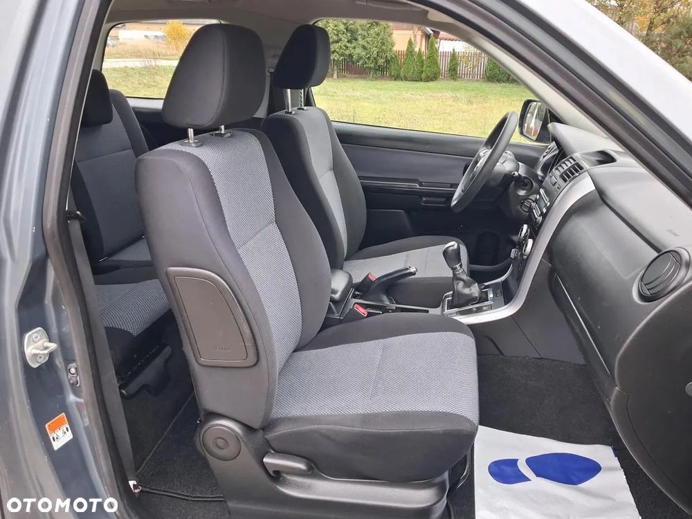 Suzuki Grand Vitara 1.9 DDiS - 26