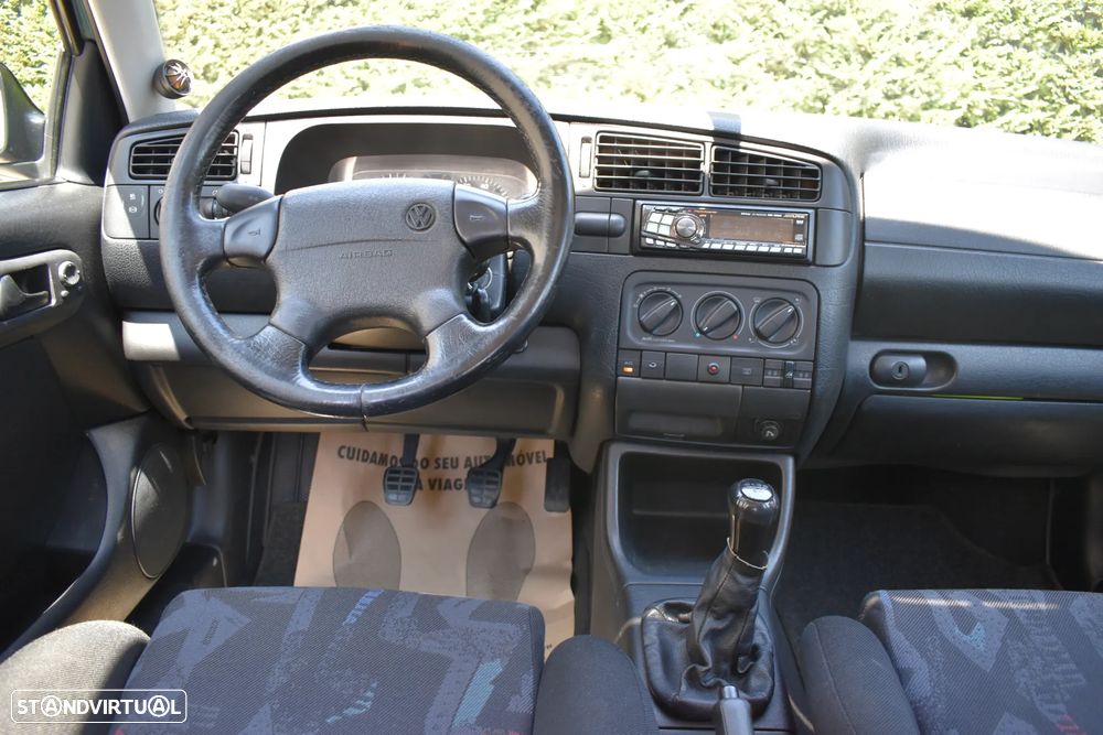 VW Golf 1.6 GT - 8