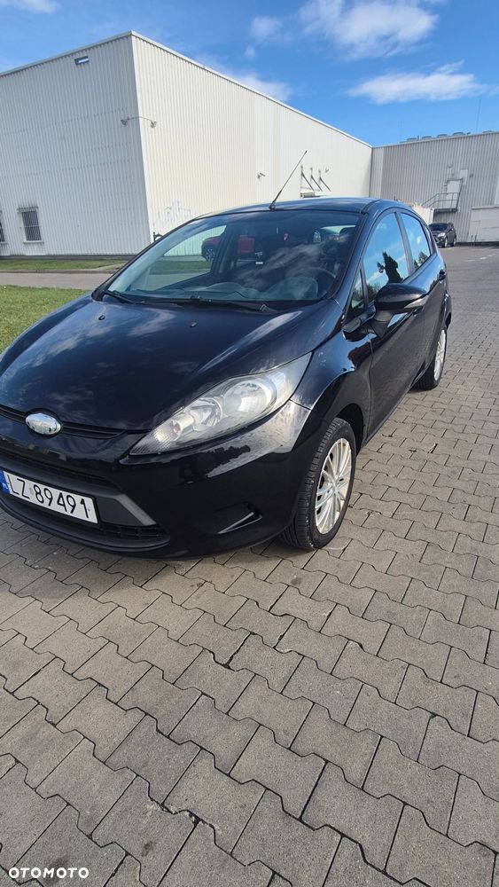 Ford Fiesta - 10