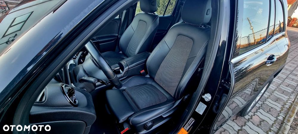 Mercedes-Benz GLB 200 Progressive 7G-DCT - 20